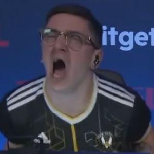 Player F0000000x avatar